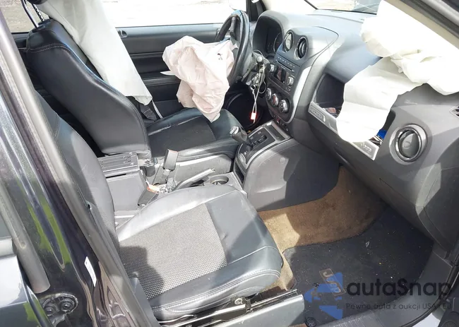 1C4NJDEB8ED530480: 43281433