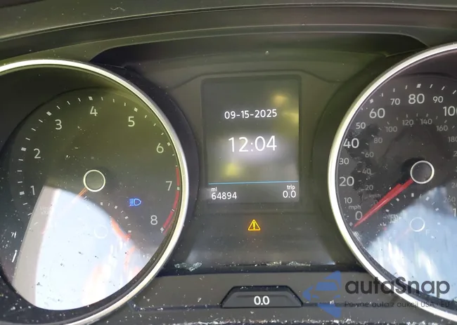 3VV3B7AX7JM218495: 43281642