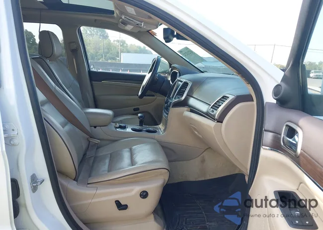 1C4RJFCG2FC840823: 43281729