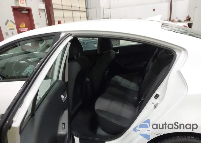 3KPFL4A76JE238903: 43283252