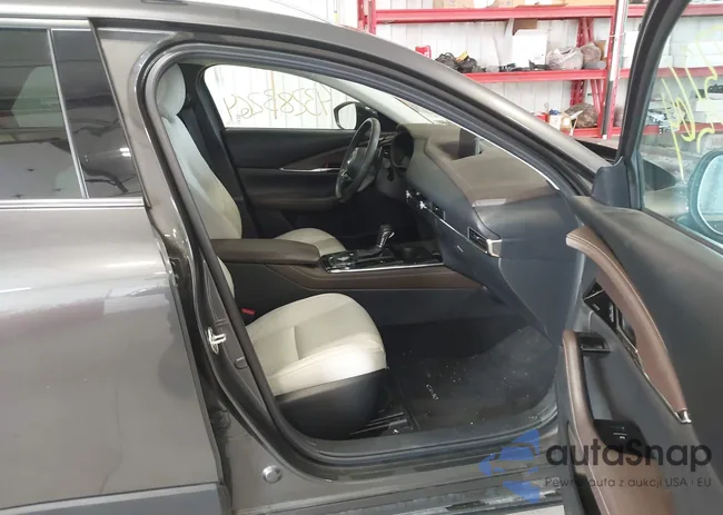 3MVDMBEY3NM401934: 43283264