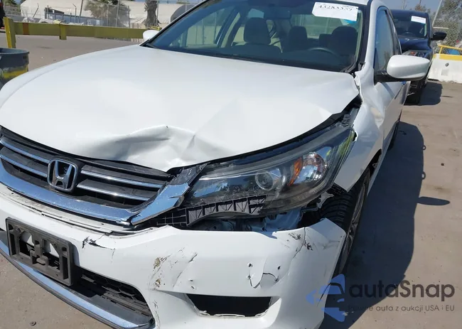 1HGCR2F33DA039621: 43283359