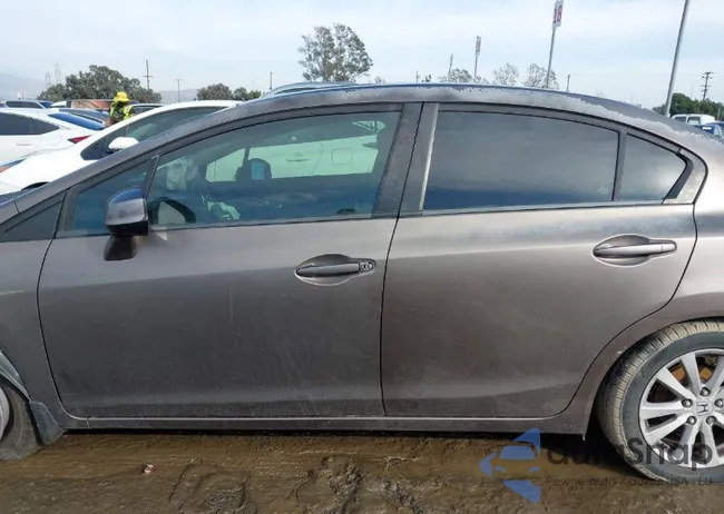 2HGFB2F87CH526009: 43283367