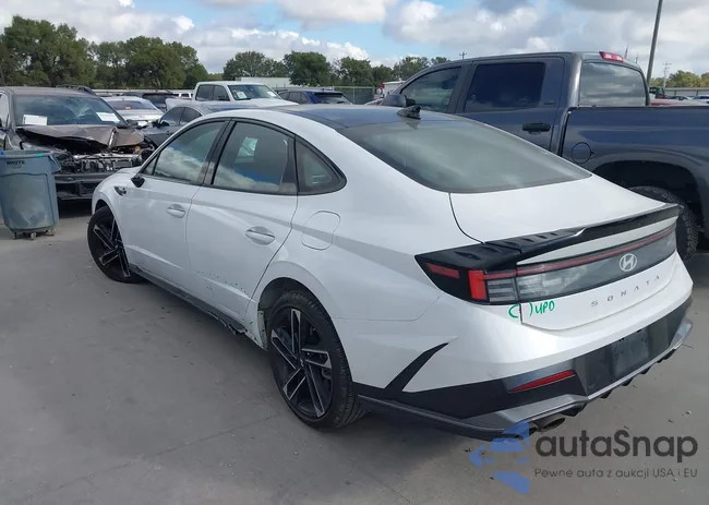 KMHL54JC2RA352112: 43282631