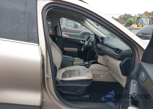 1FMCU9J94LUA59967: 43283890