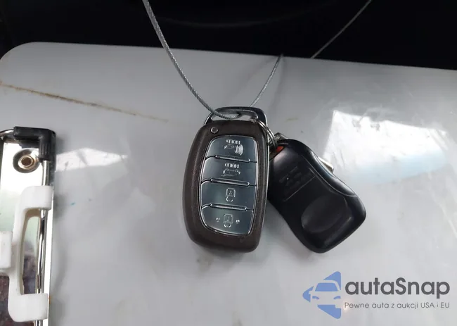 KM8J3CA26HU438969: 43284090