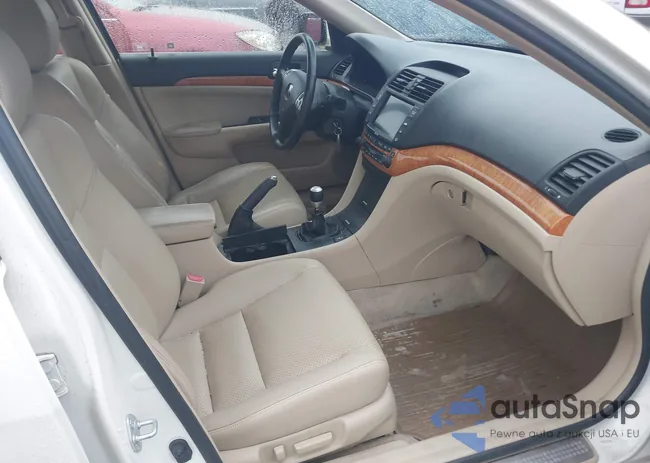 JH4CL95925C025700: 43284147