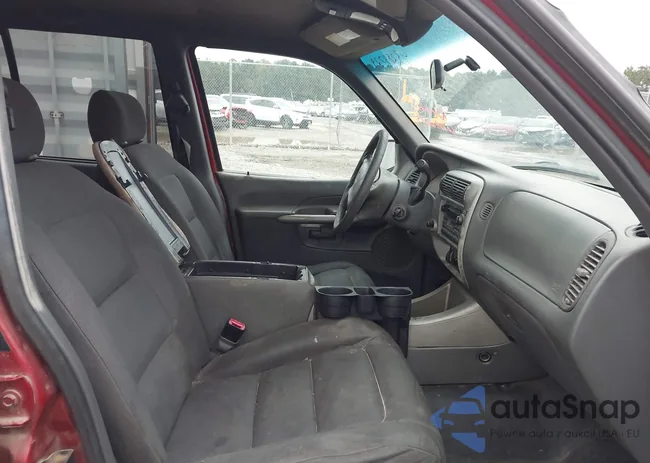 1FMZU67E21UC90831: 43283729