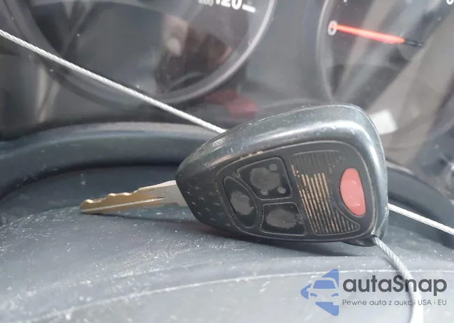 1C4NJDEB1CD588704: 43284433