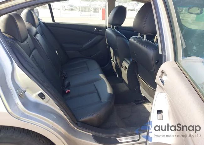 1N4AL2AP4BN421959: 43284520