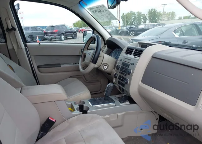 1FMCU4K31AKB64889: 43284558