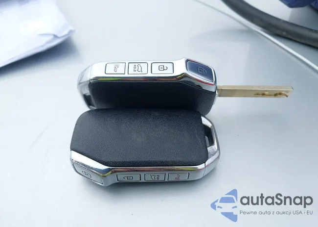 KNDJ23AU6N7184067: 43284639