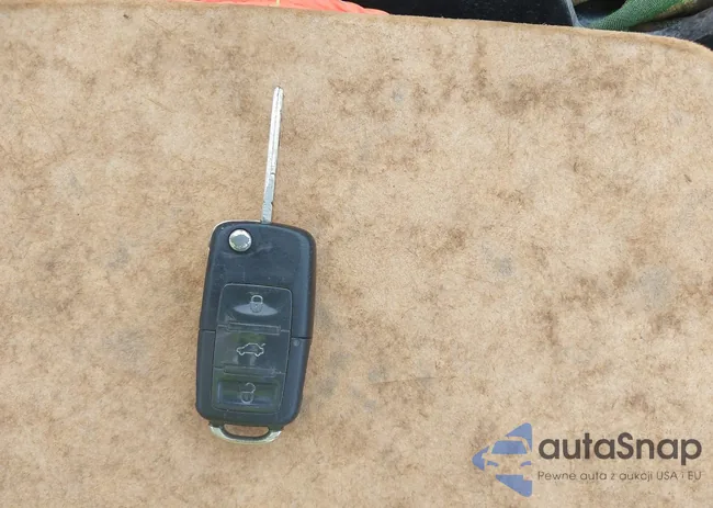 3VWPF71K76M780670: 43285876