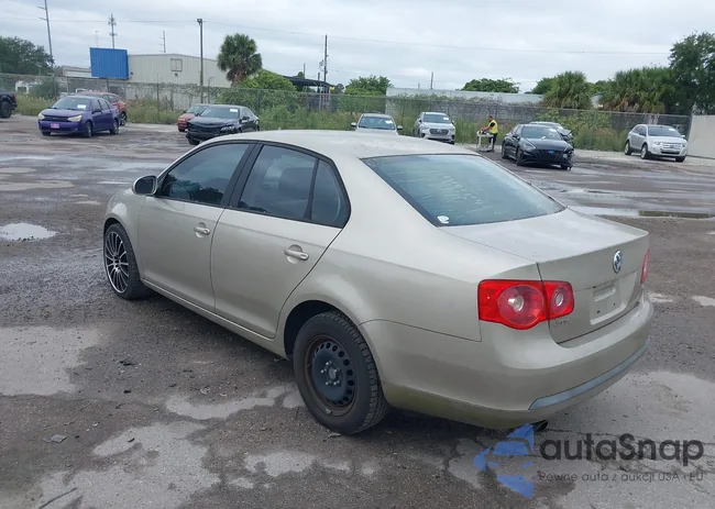 3VWPF71K76M780670: 43285876