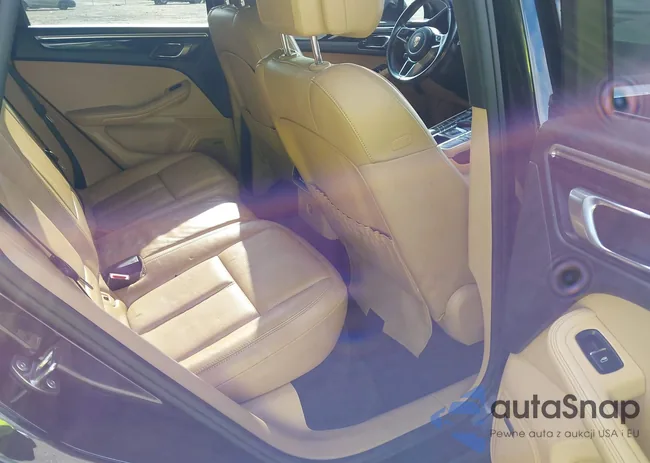 WP1AB2A52HLB12876: 43285966