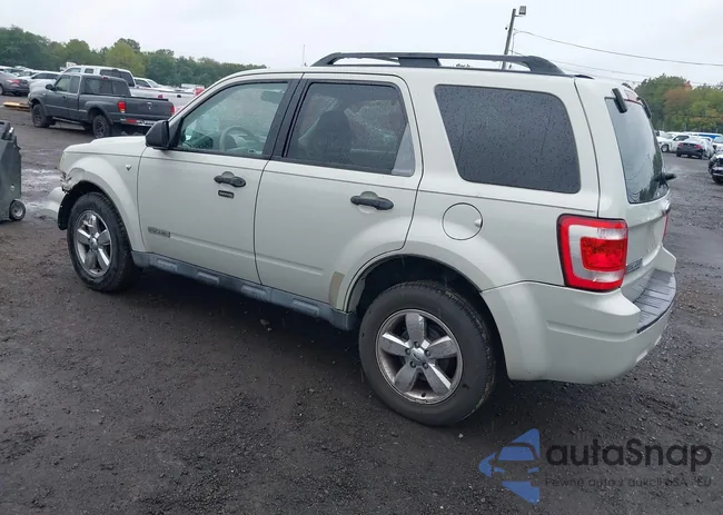 1FMCU031X8KA90338: 43286182