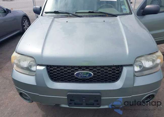 1FMYU04116KC03661: 43285548