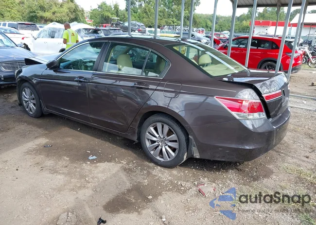 1HGCP2F8XBA026959: 43287015