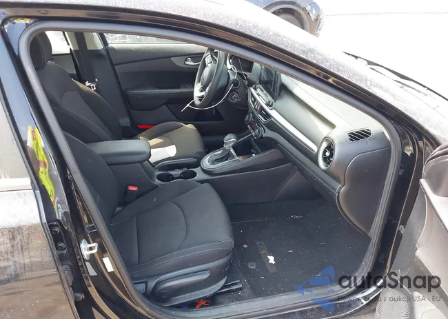 3KPF24AD6KE066849: 43287123