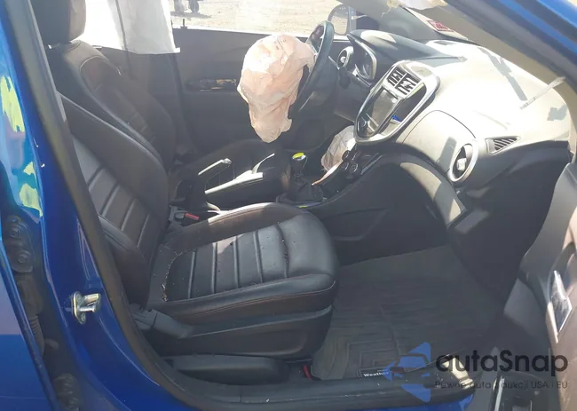 1G1JE6SB9J4103301: 43287180