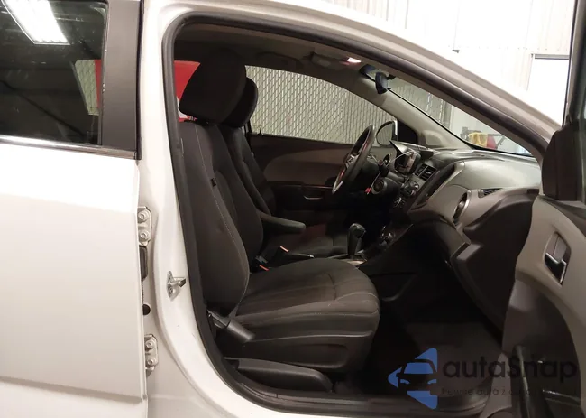 1G1JC6SH7F4202281: 43287224