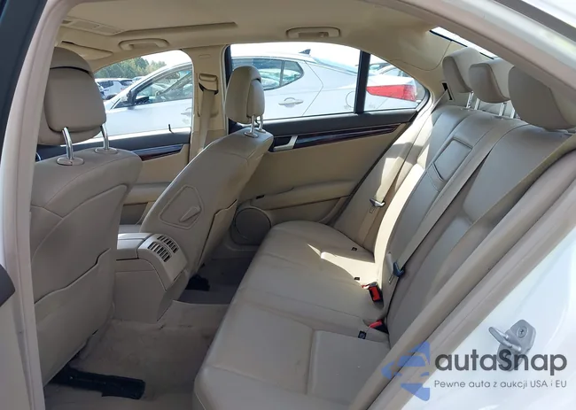 WDDGF8AB2DR242582: 43287263