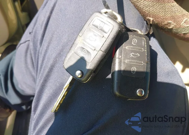 3VWRF31Y59M405743: 43287336