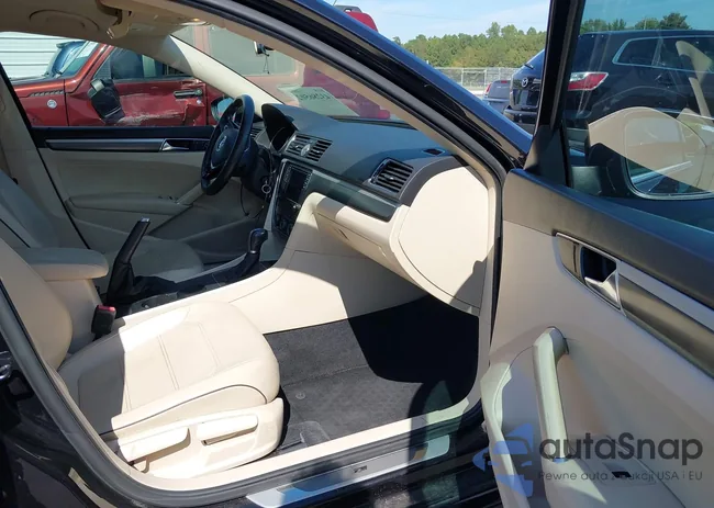 1VWDT7A39HC037405: 43286502