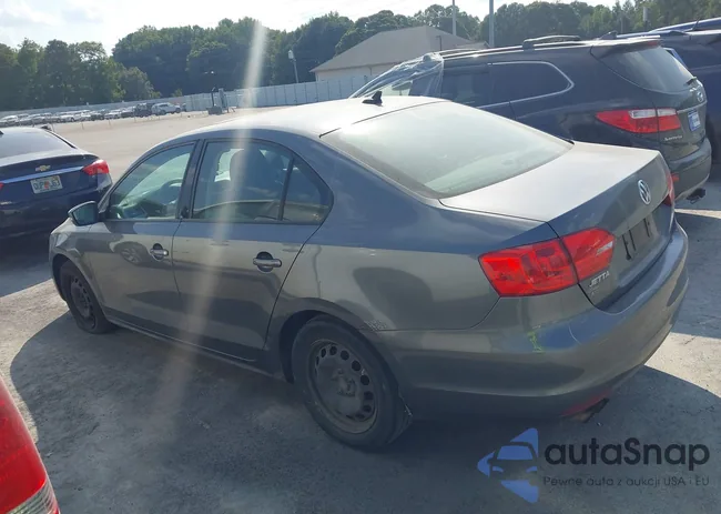 3VWDZ7AJ2BM367504: 43287848