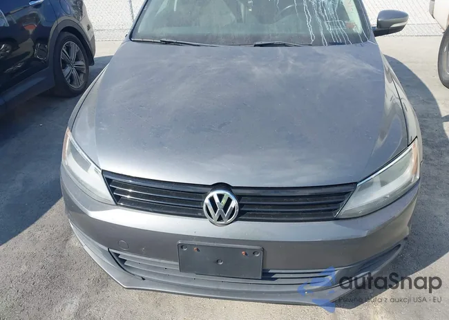 3VWDZ7AJ2BM367504: 43287848