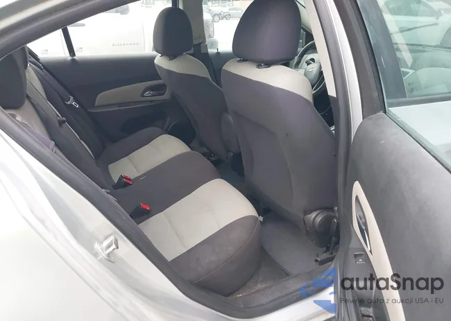 1G1PA5SH3E7133807: 43288087