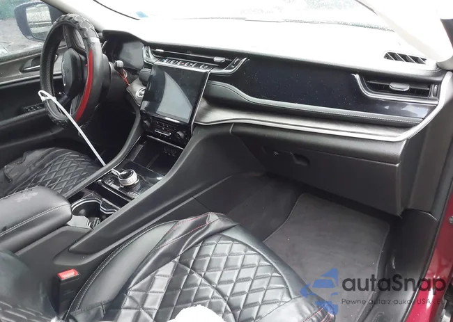 1C4RJYB68PC649848: 43288154