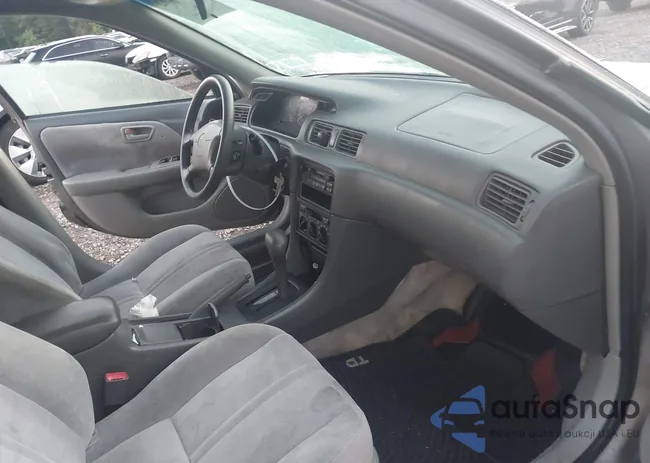 JT2BG22K4W0156025: 43288202