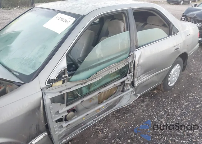 JT2BG22K4W0156025: 43288202