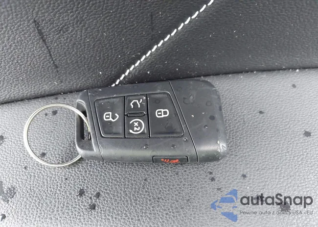 3VVCB7AXXNM099136: 43288296