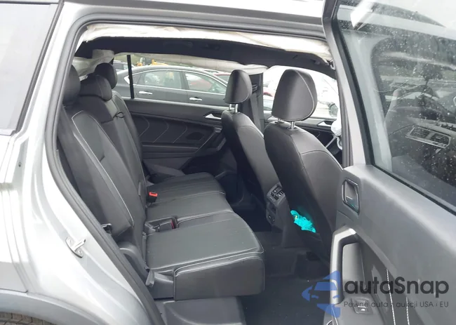 3VVCB7AXXNM099136: 43288296