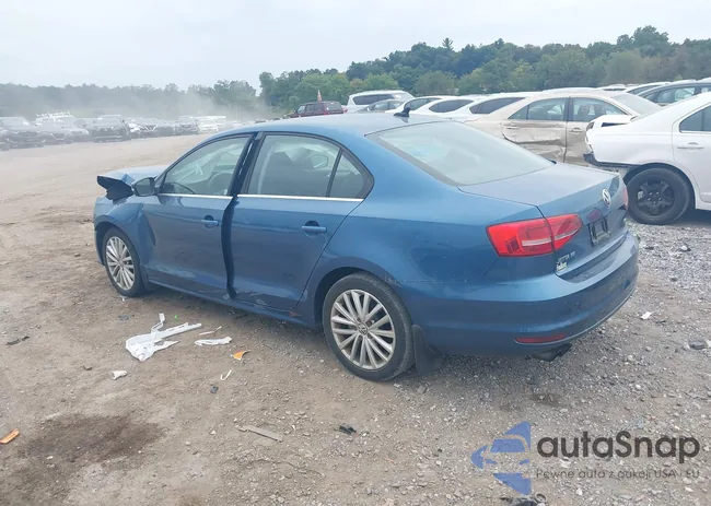 3VWD17AJ2FM251894: 43287602