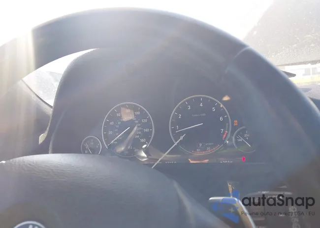 5UXKR2C55J0Z17601: 43287712