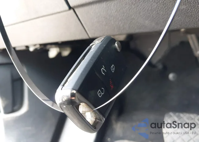 3VV2B7AX5KM012573: 43288802