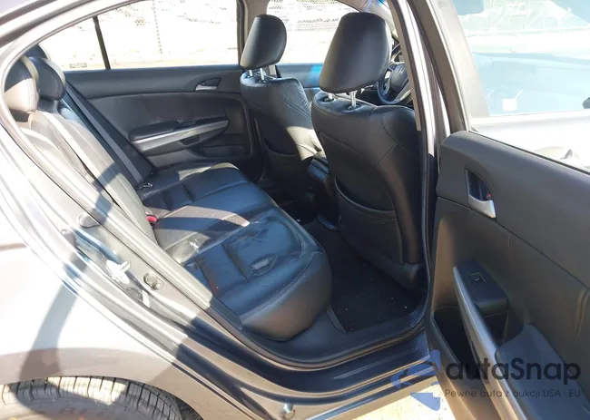 1HGCP26838A076384: 43288808