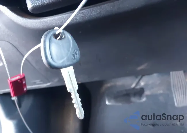 KMHCM3AC0AU162020: 43288911