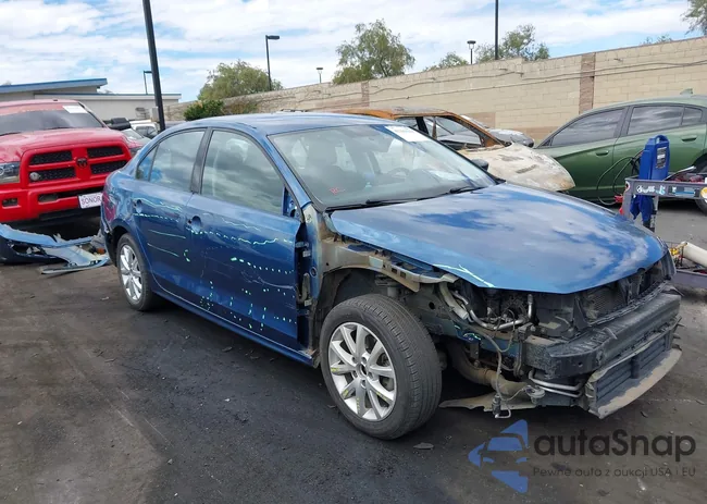 3VWD17AJ0FM272629: 43289044