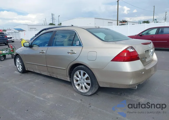 1HGCM66516A007034: 43289383