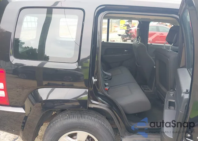 1C4PJLAK7CW121980: 43288543