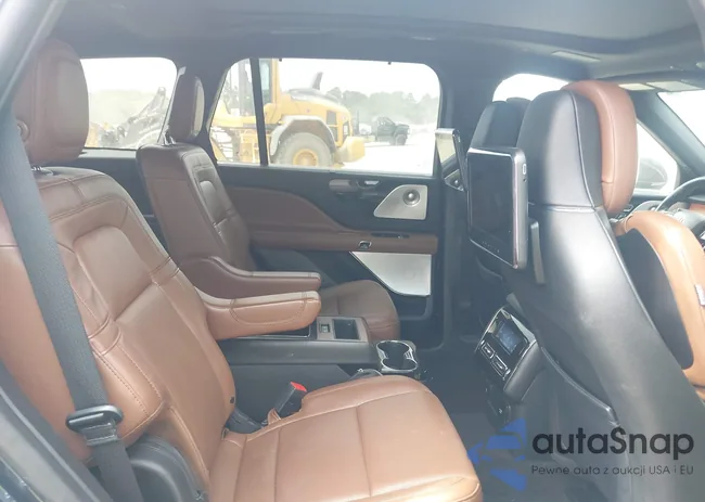 5LMYJ8XY3NNL01262: 43288552