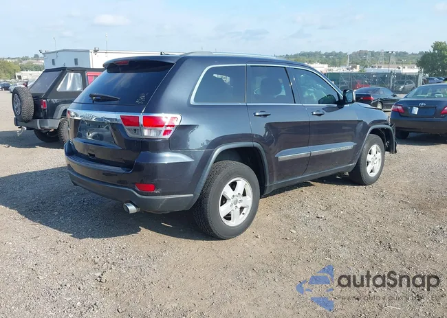 1C4RJFAG8DC633305: 43288568