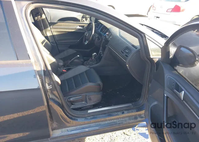 3VW447AUXJM252575: 43289880