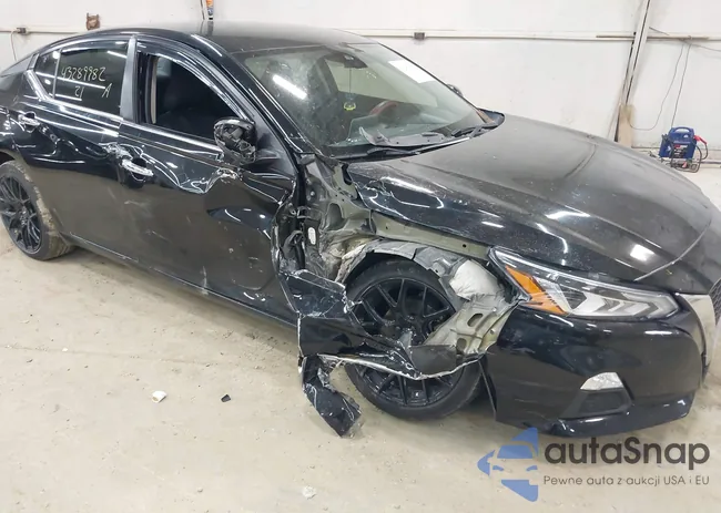 1N4BL4DV4MN338917: 43289982