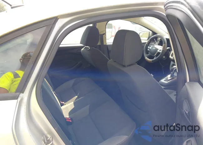 1FAHP3F2XCL443807: 43289999