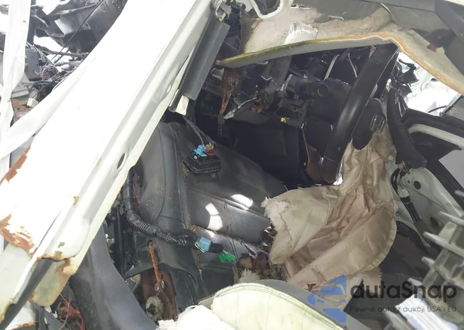 2HKRW2H8XMH682390: 43290077